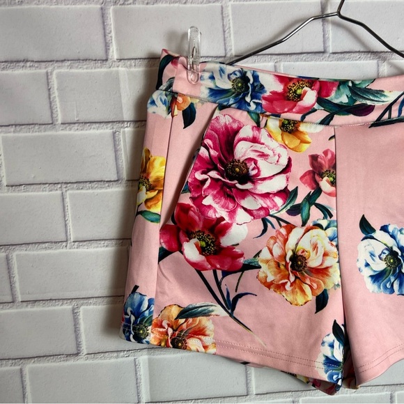 ANOTHER STORY Floral Pink Women's Shorts/size S - Picture 6 of 6